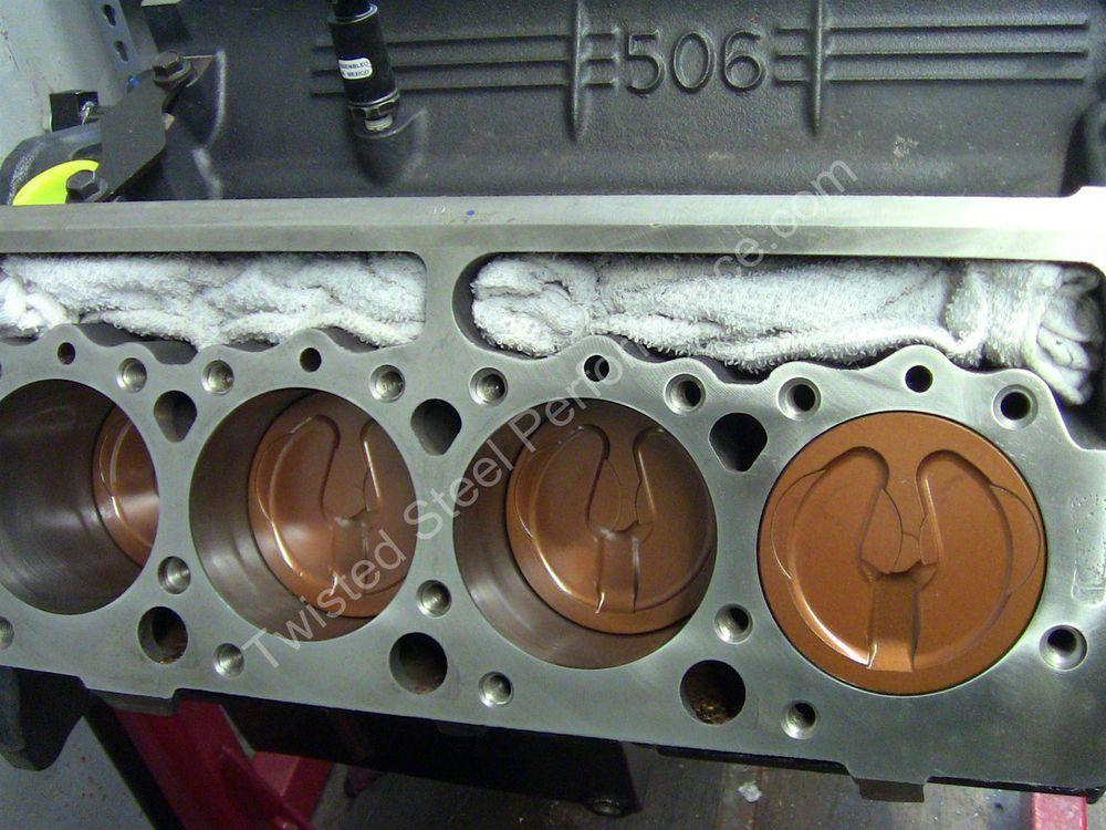 18_1_pistons.jpg