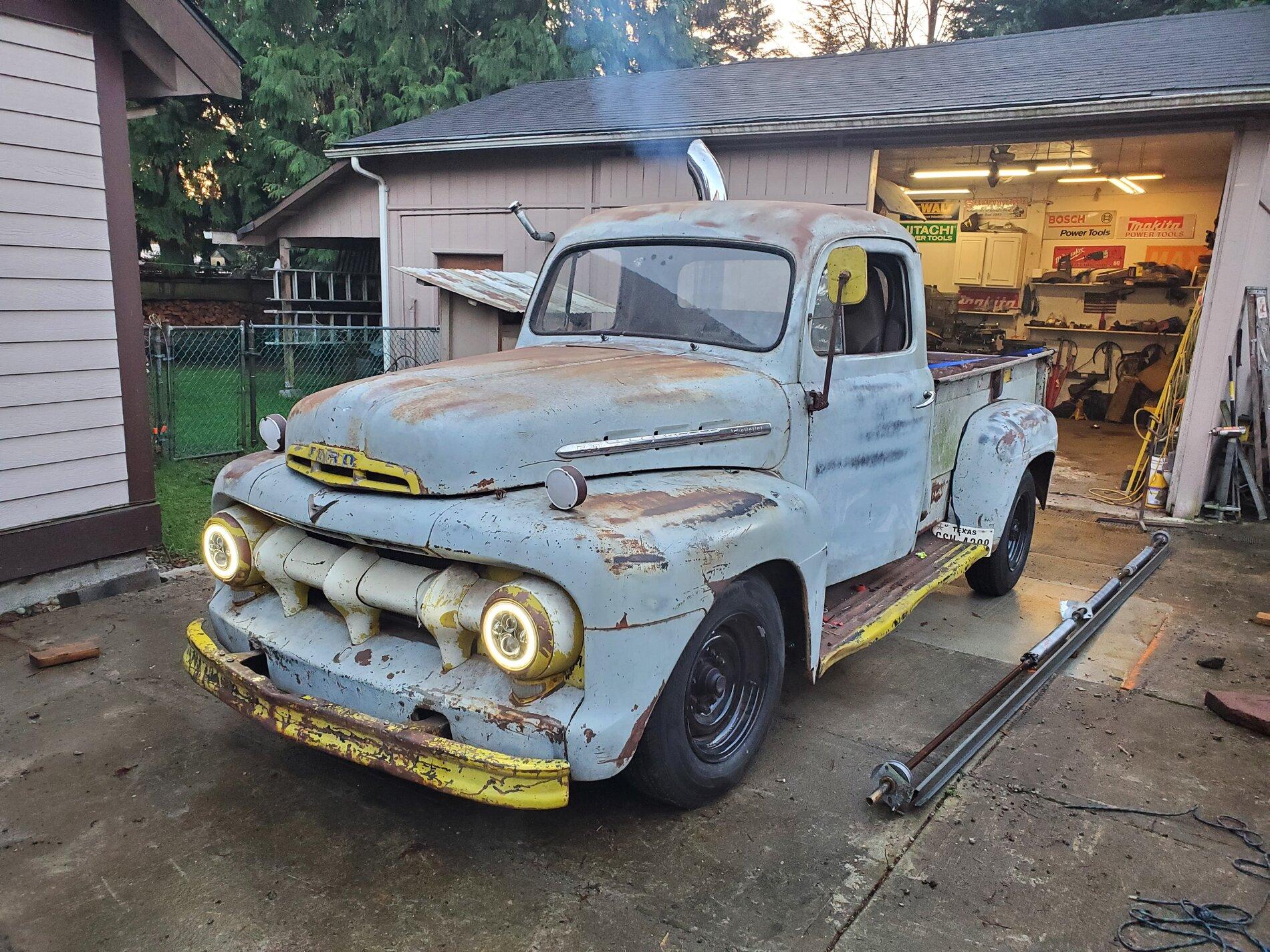 1951 Ford F2 Cummins 12V - Bo Galinec.jpg