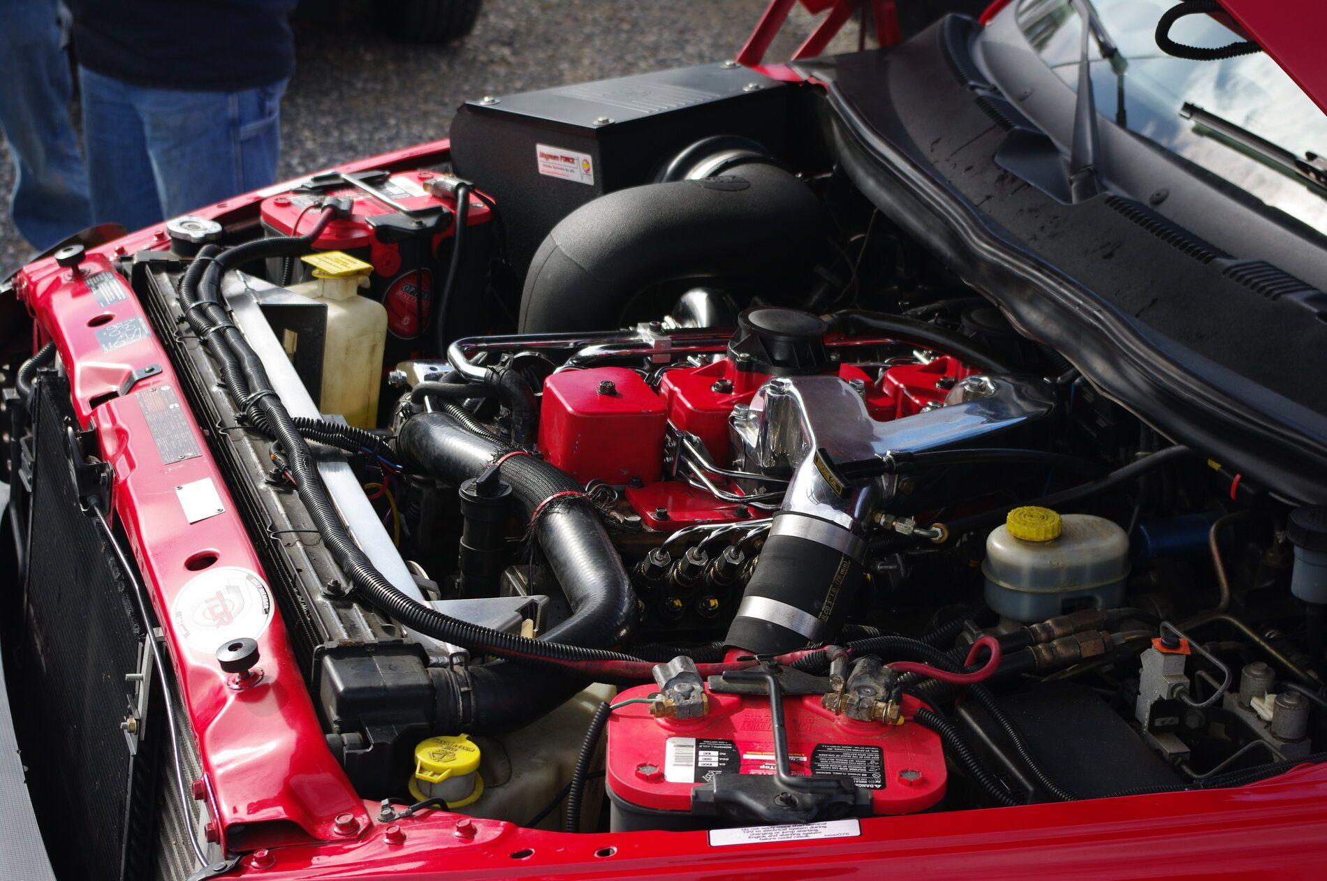 1998 UnderHood.JPG