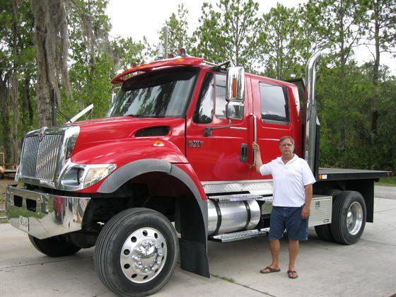 2005 International CXT 001.jpg