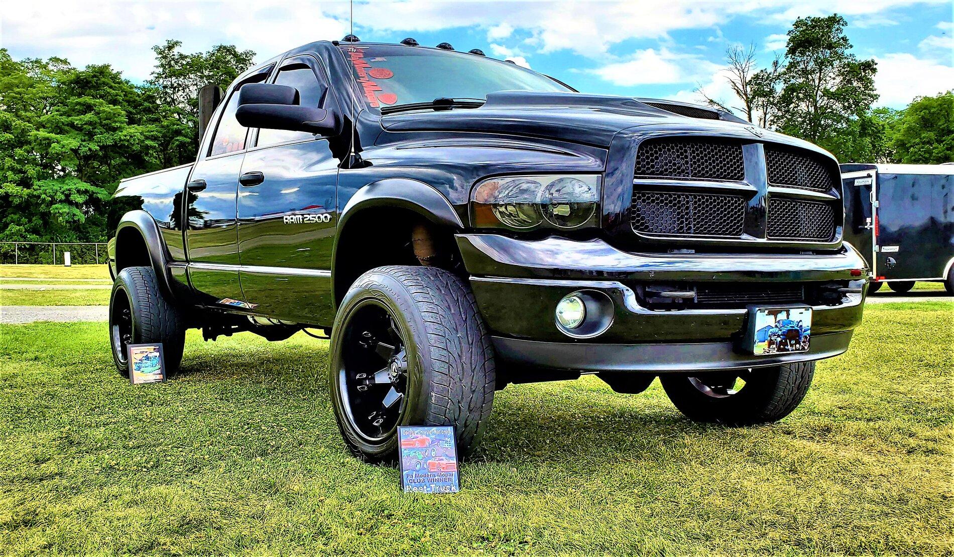 2005 Ram 2500.jpg