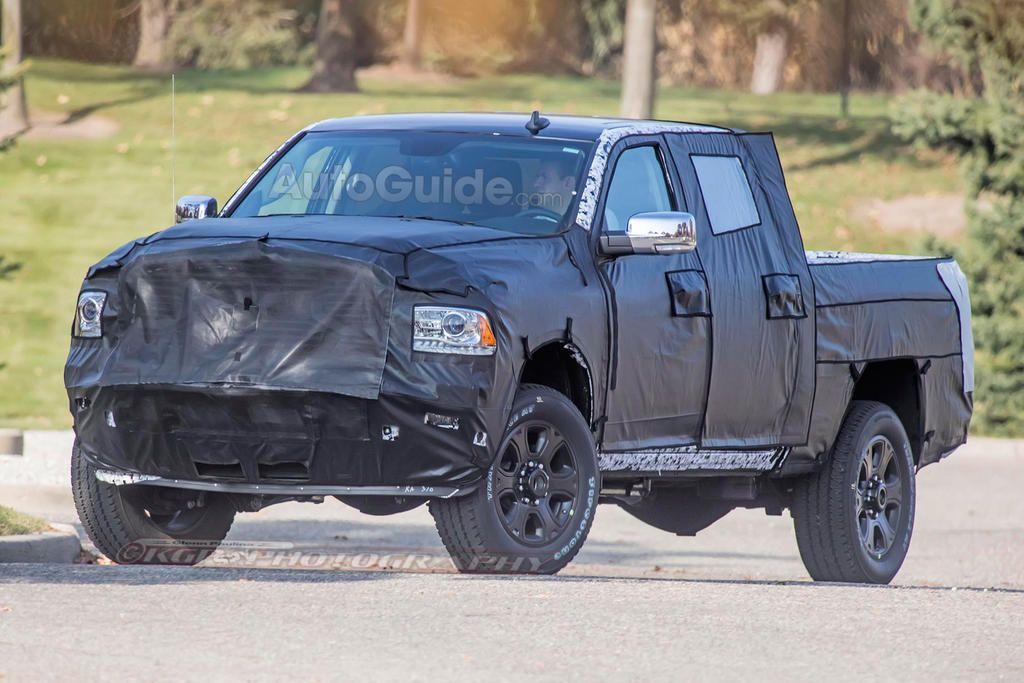 2020-ram-heavy-duty-prototype-spy-photos-01.jpg