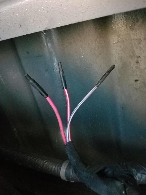 3wires.jpg