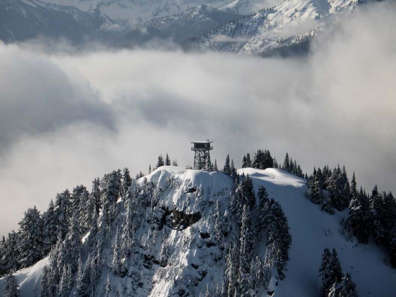 41849255_LookoutMt04090501adj.jpg