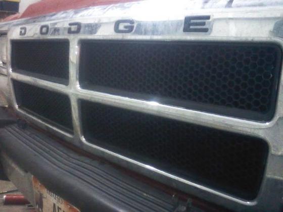 92cummins_grille.jpg