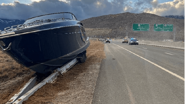 a84441a7-68da-4baf-9784-fb32f0dabe63-medium16x9_Boatincrash.png