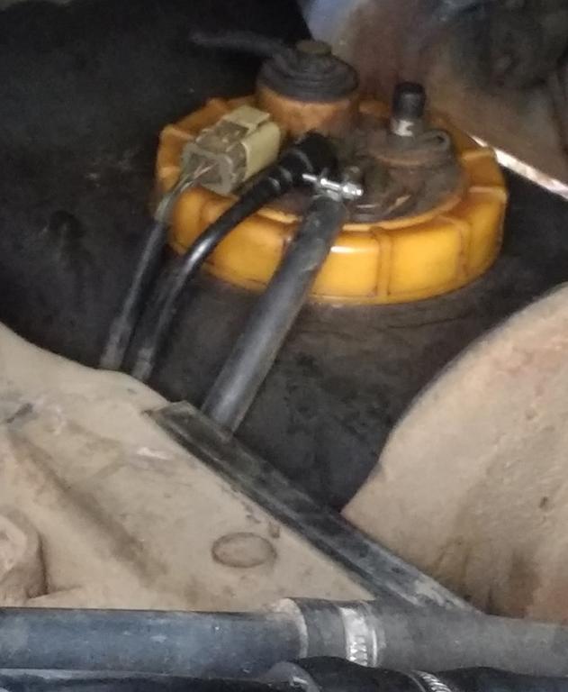 at fuel sending unit.jpg