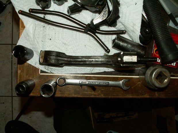 bent up push rods and rod.jpg