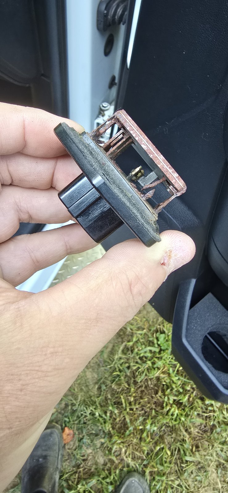 Blower resistor 1.jpg