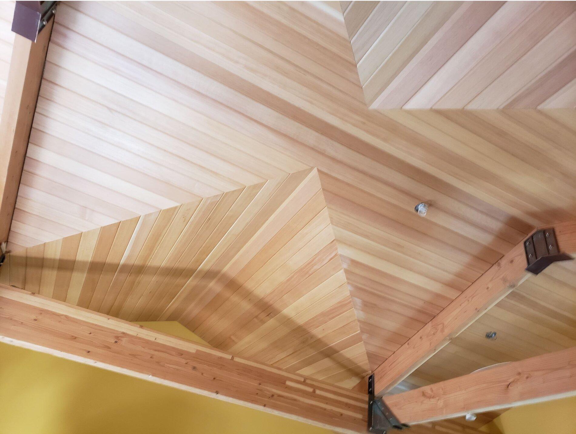 ceiling2.JPG