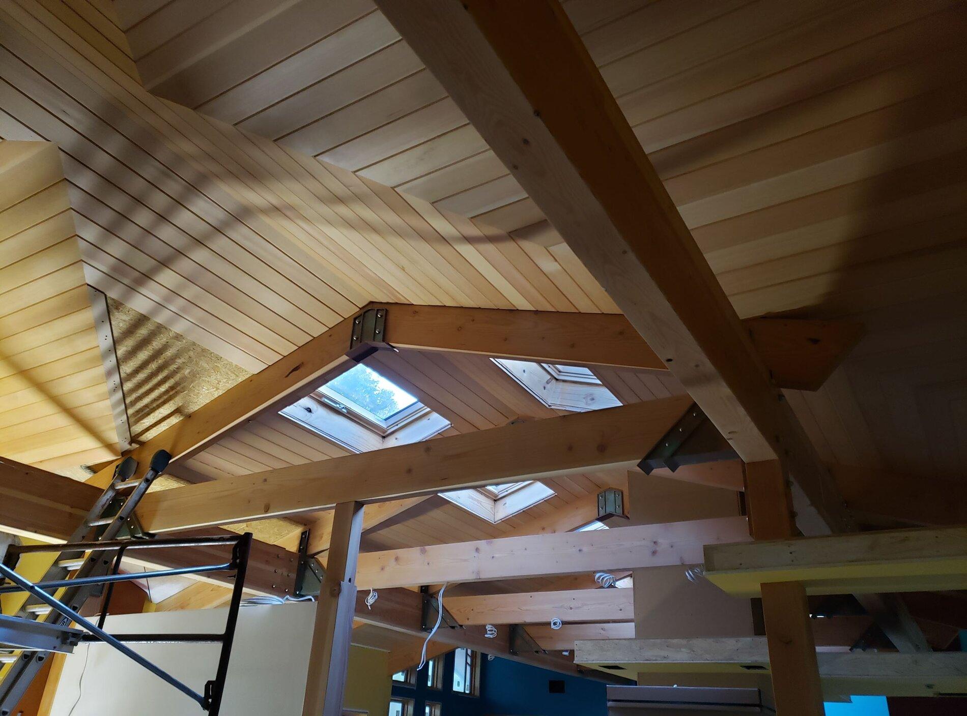 ceiling3.JPG