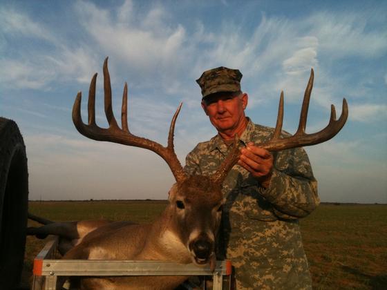 DadsWhitetail2012.jpg