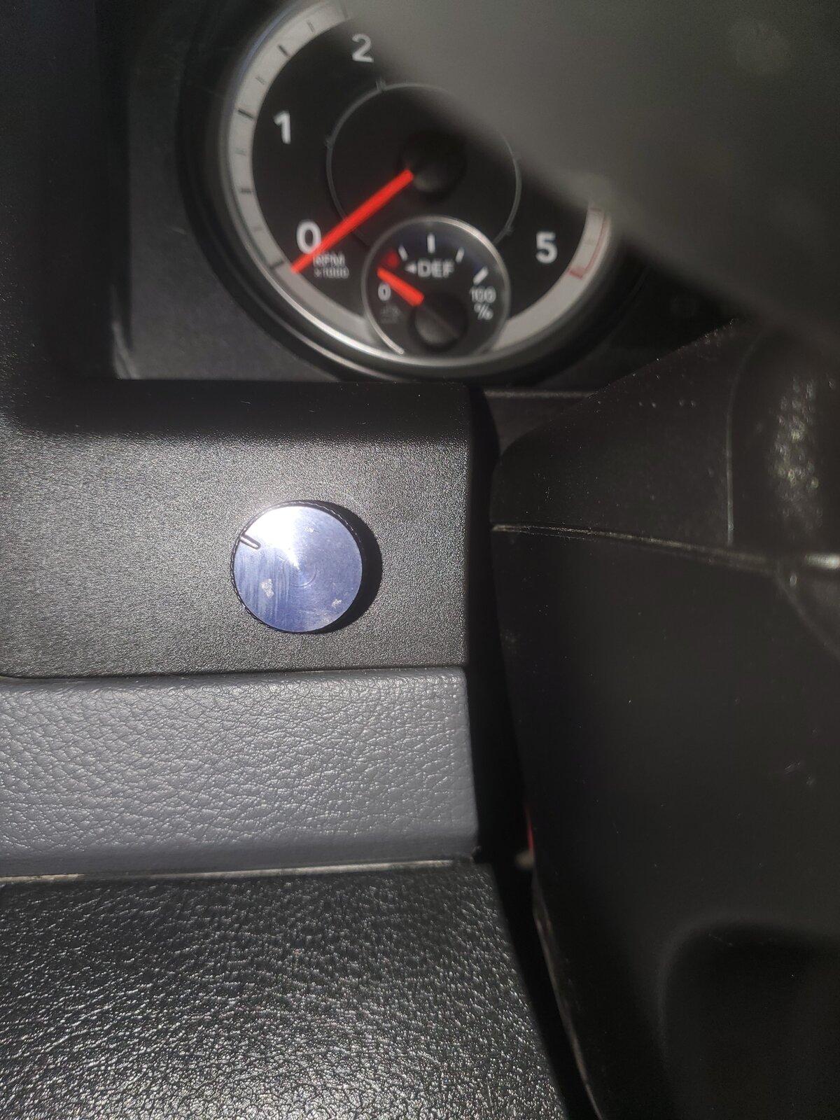 dash knob.jpg