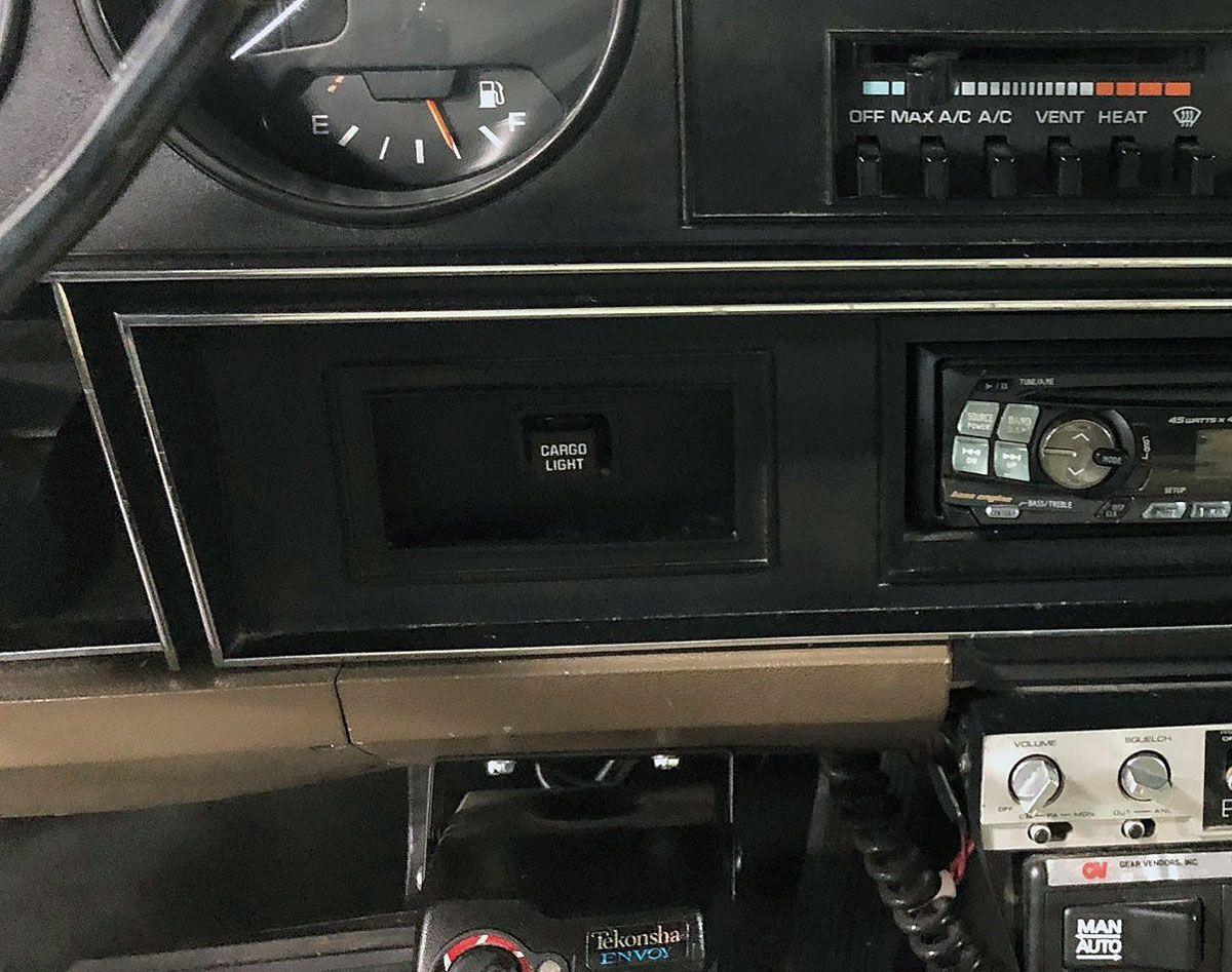 Dash Mod04.jpg