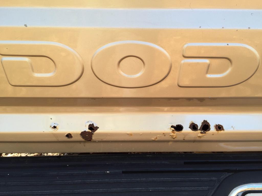 Dodge Tailgate Rust.jpg