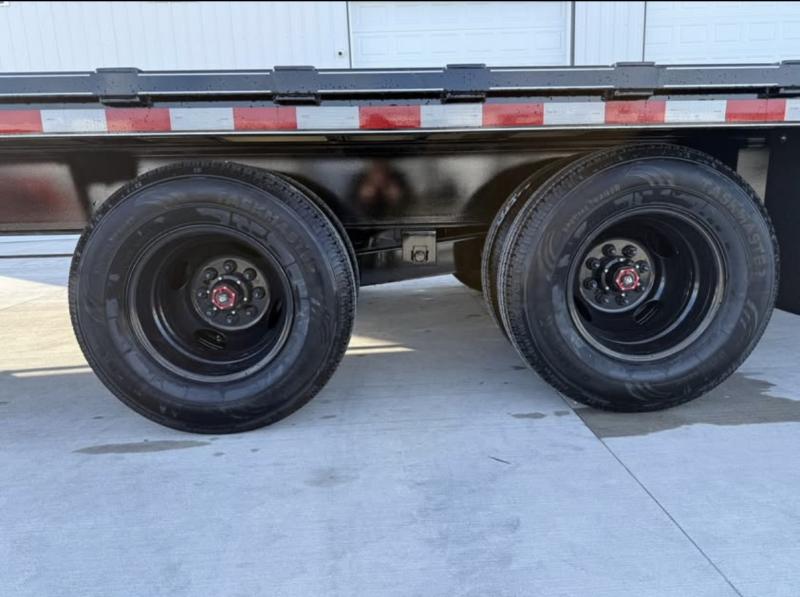 dual tires.jpg