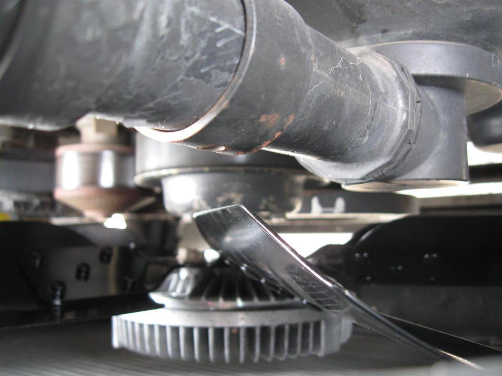 fan clearance to oil fill.jpg