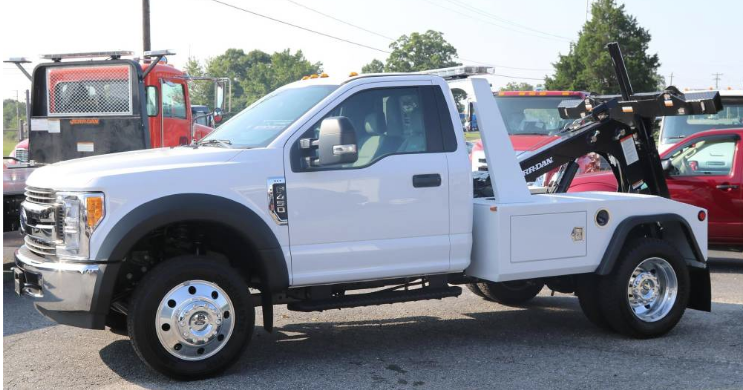 Ford F-450 Wrecker.png