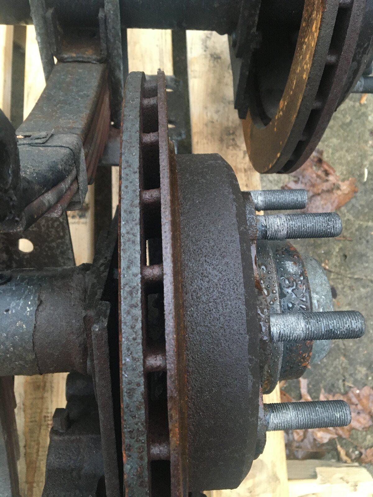 Front axel disk.JPG
