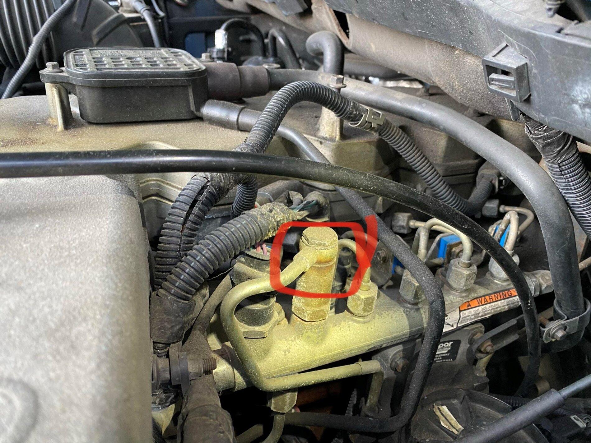 fuel fitting leak.jpg
