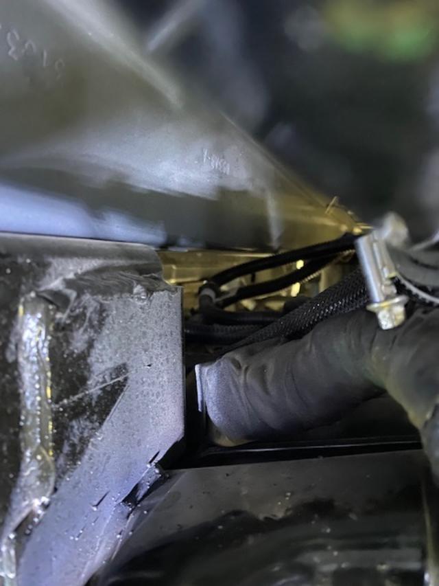 FUEL VENT LINE CLAMP 1.jpg