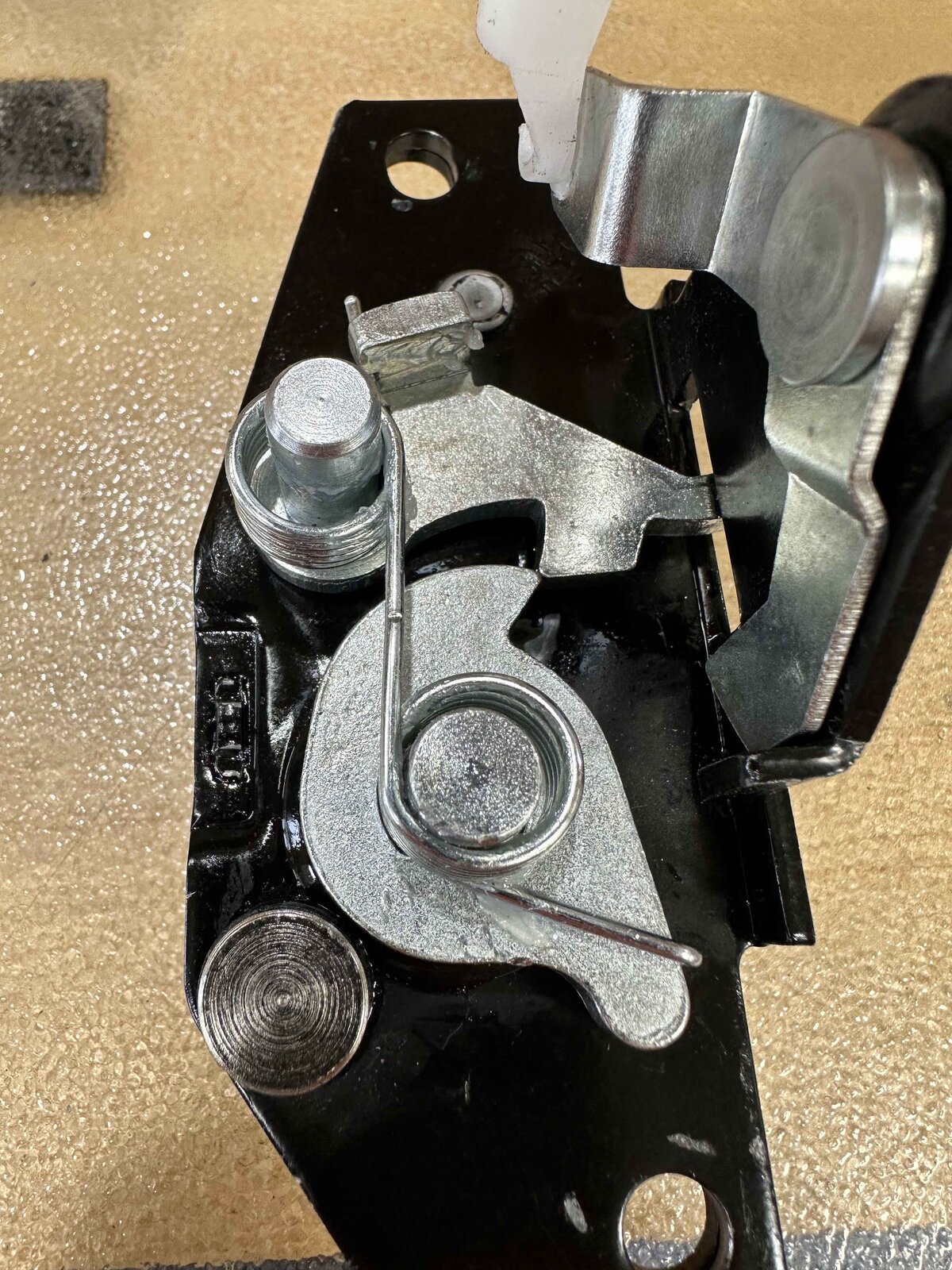 Hanging Latch.jpg