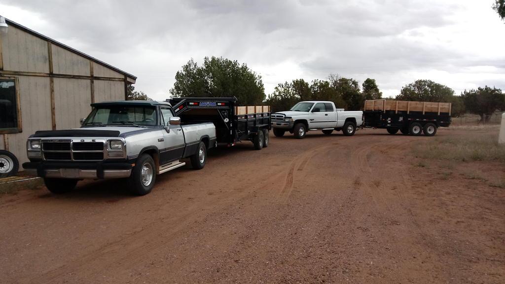 haul trucks.jpg