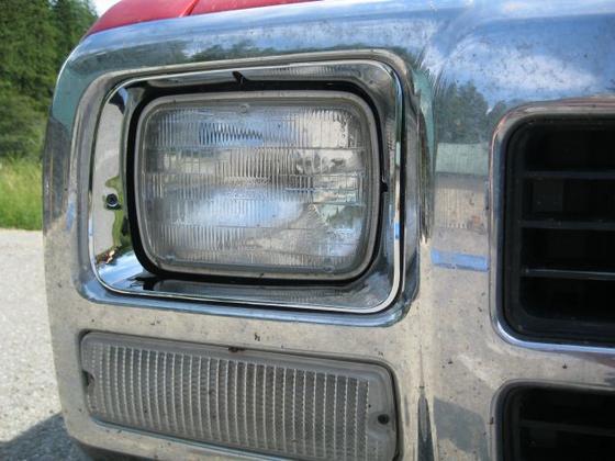 headlam_bezel_2.jpg