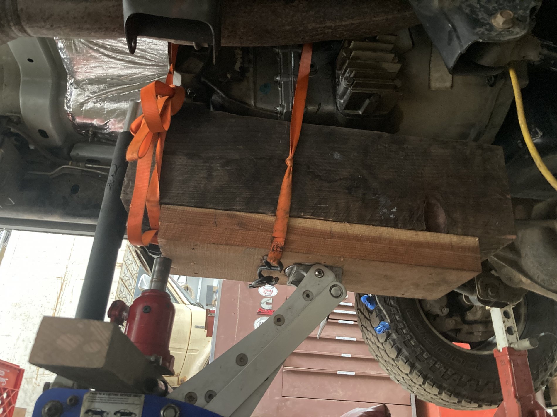 homemade transmission jack 4.JPG
