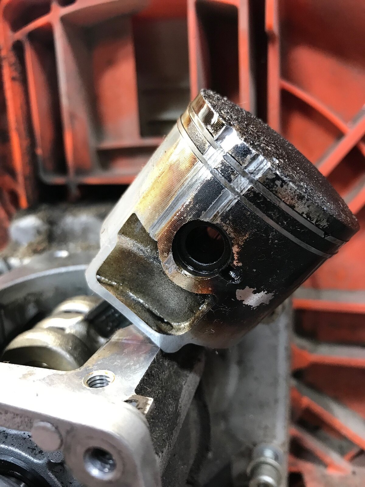 HUSQ BLOWER.jpg