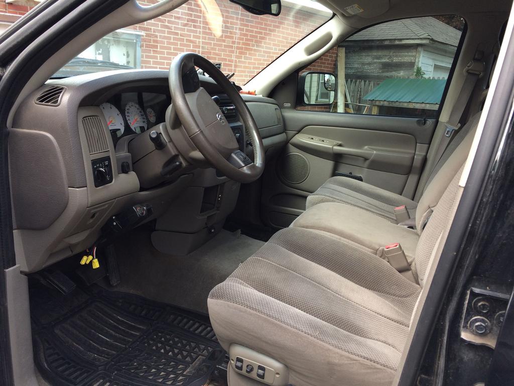 interior frt .jpg