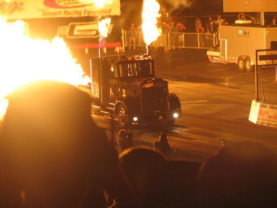 jet kenworth-flames.jpg