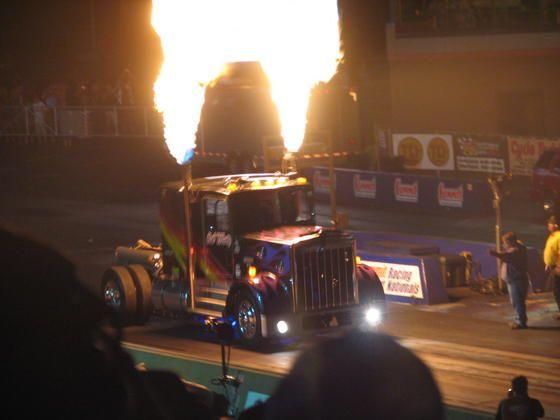 jet kenworth-flames3.jpg
