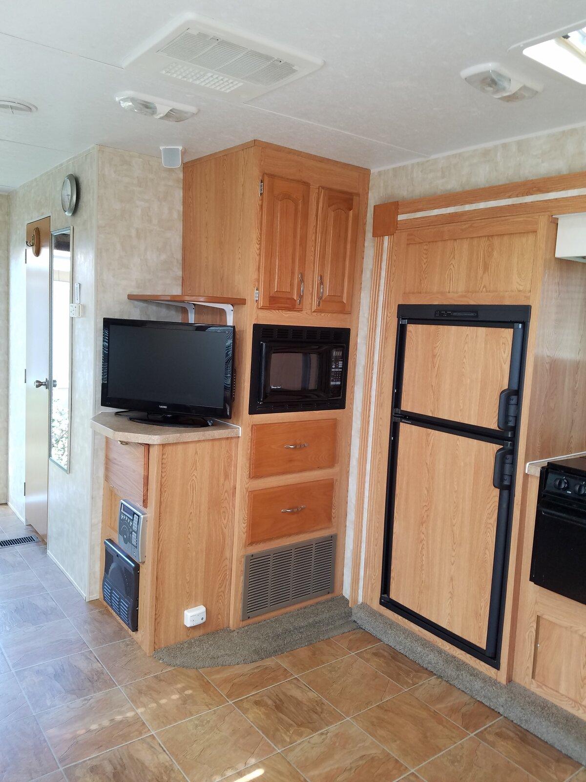 Kitchen 1.jpg