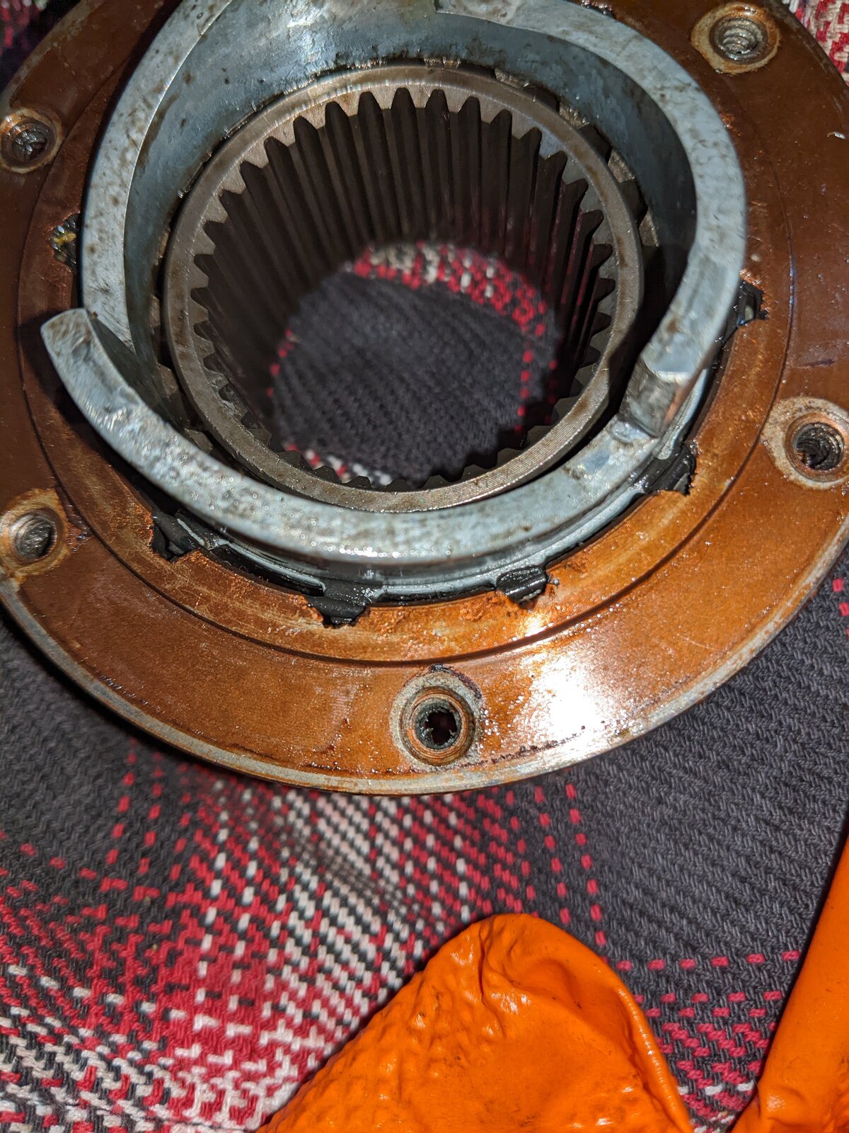 locking hub.jpg