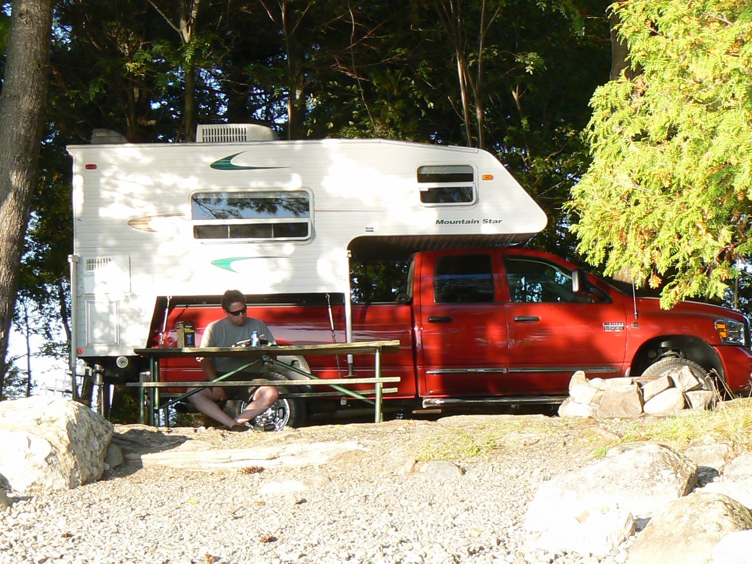 LongBedTruckShortbedcamper.JPG