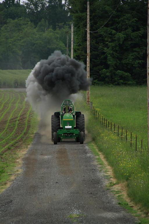 MICK tractor driveway run 053.jpg