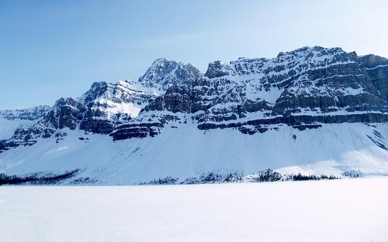 mountain_snow_desktop_1440x900_wallpaper-369587.jpg