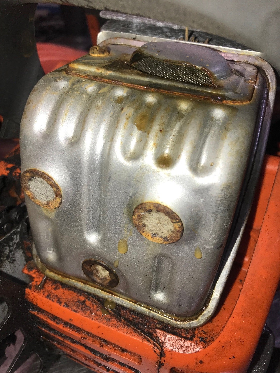 Muffler.jpg