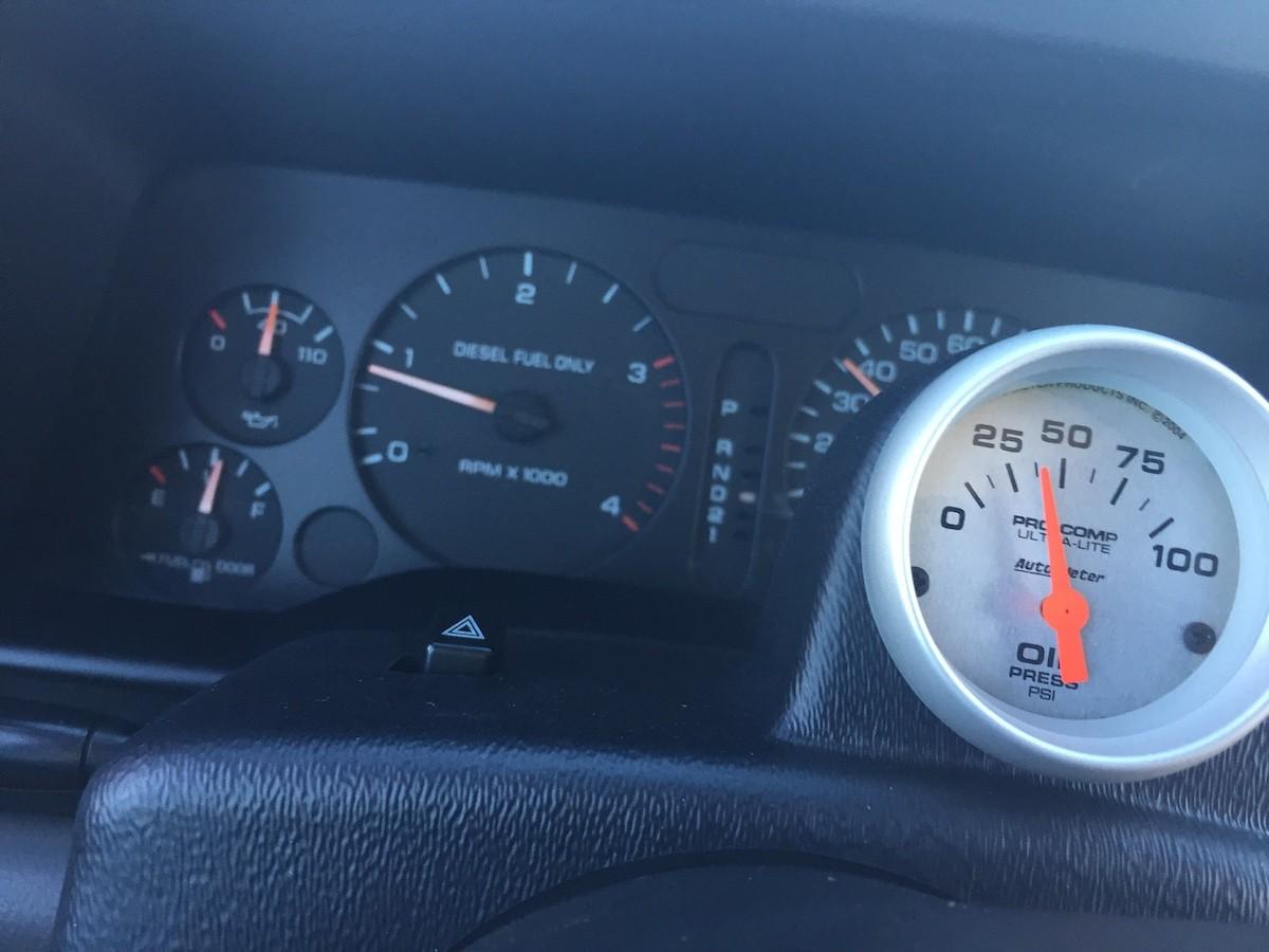 Oil-pressure-gauge.JPG