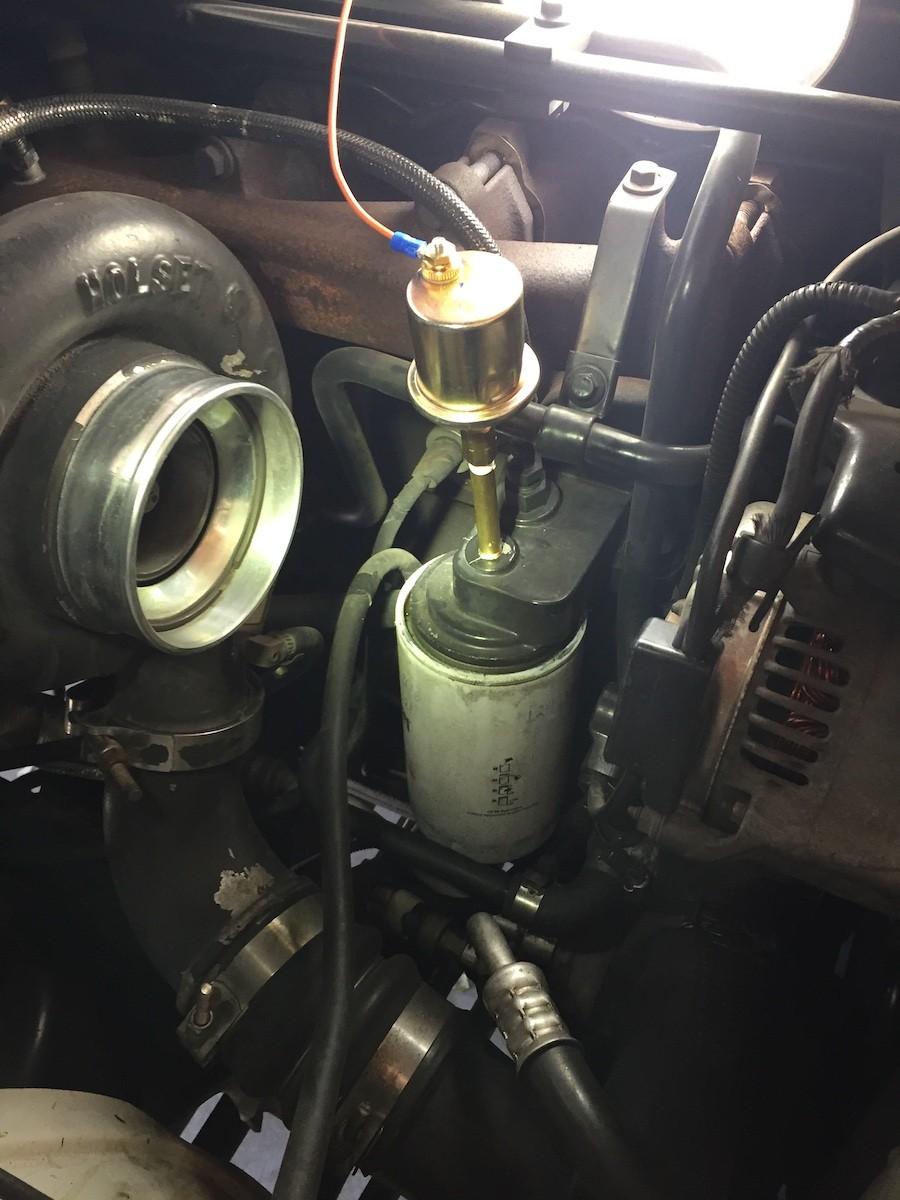 oil pressure sending unit.JPG