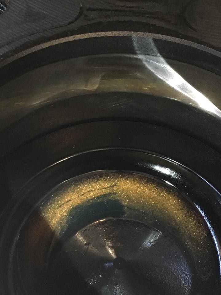 Piston contamination.jpg