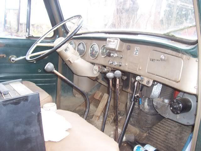 r190 interior.jpg