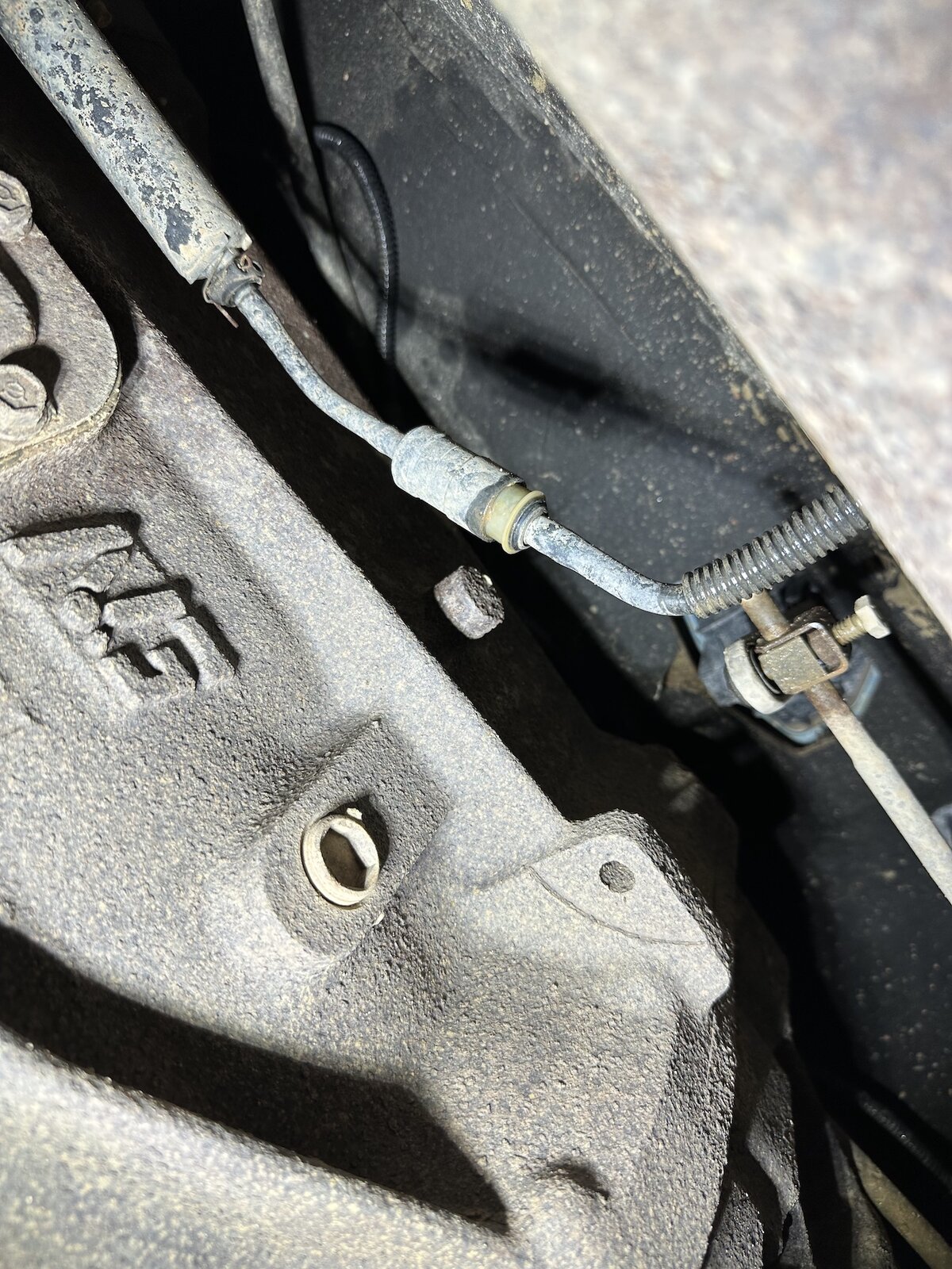 Slave Cylinder fitting.jpg