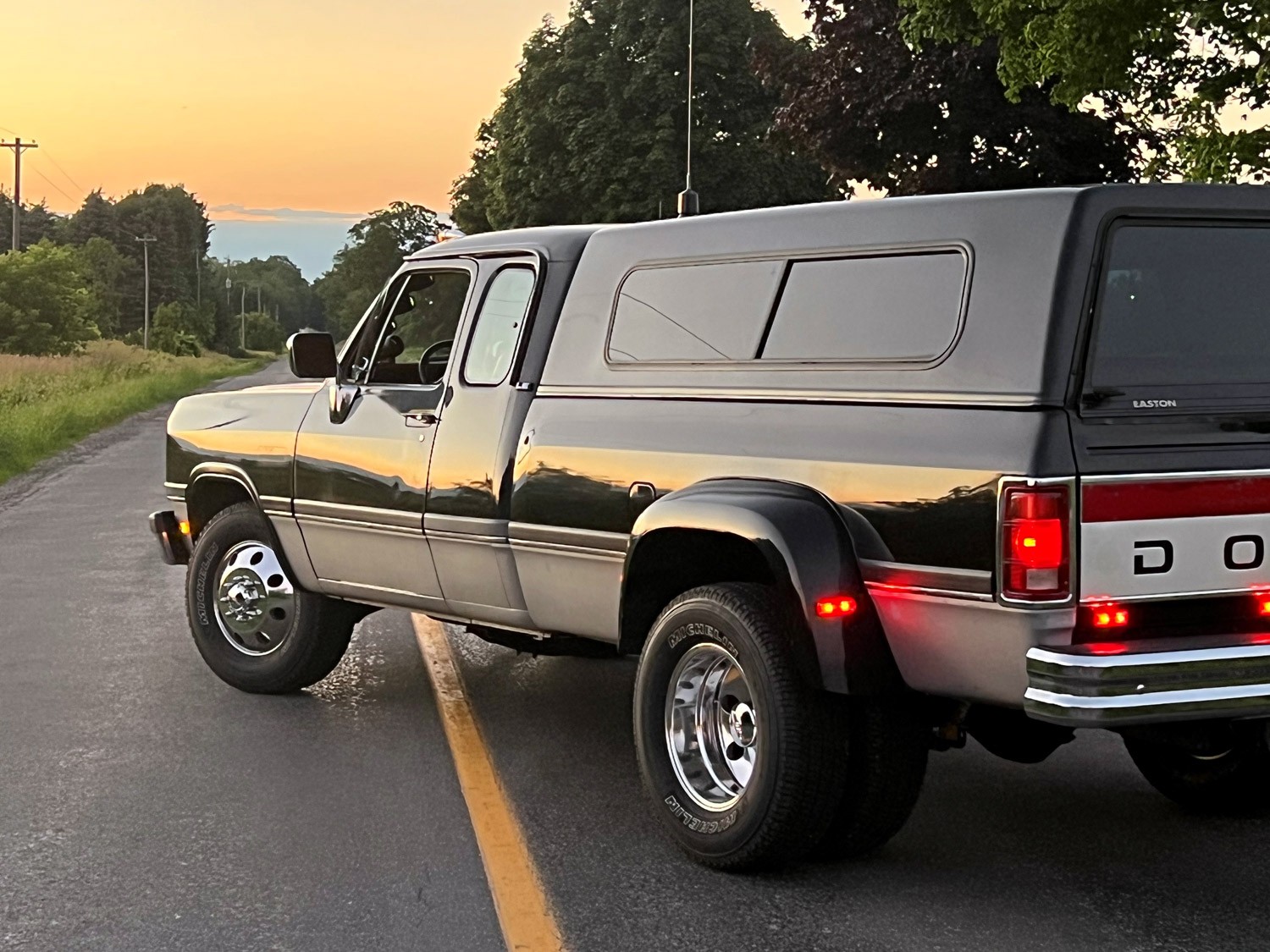 Swarzlis-truck-AFTER-restos.jpg