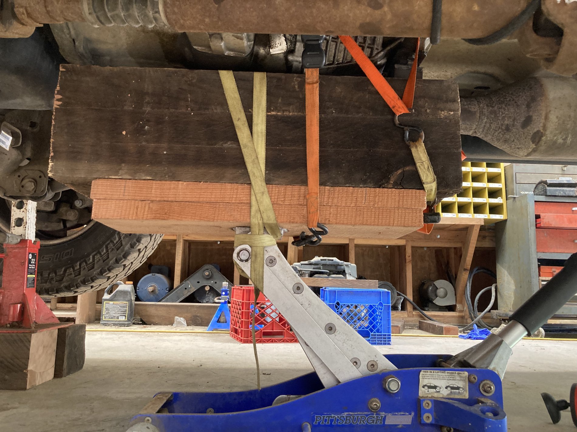 transmission jack 1.JPG