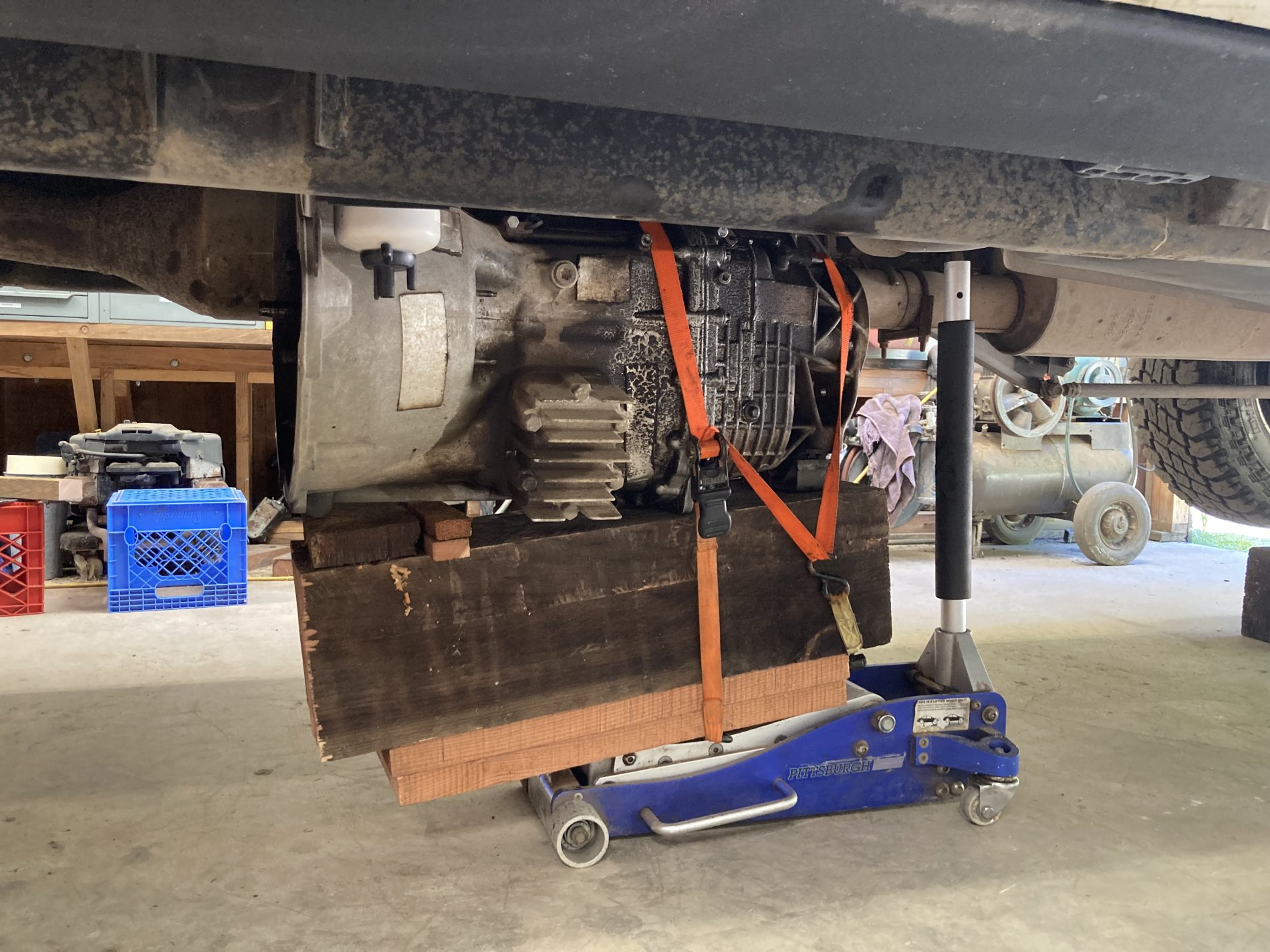 transmission jack 3.JPG