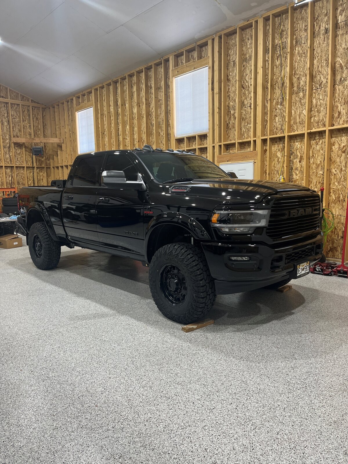 Truck lift 1.jpg