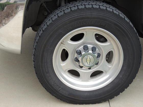 Truck Tires and Wheels 011.jpg