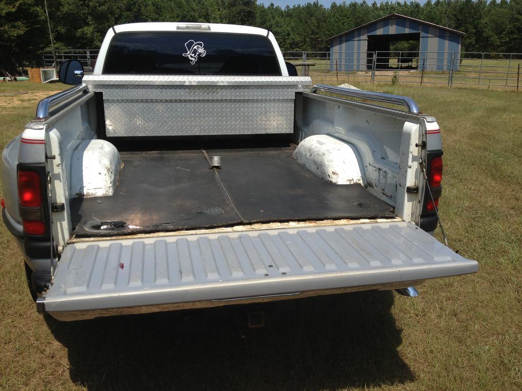 Trucks and Tucker 065.jpg